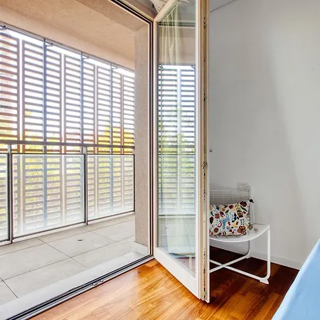 アパート Giaxtower Gym & Pool Romantic Pool View ミラノ