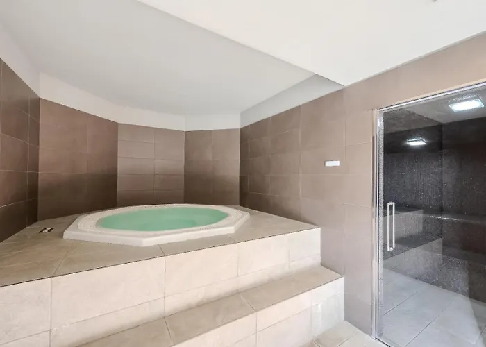 Appartamento Giaxtower Gym & Pool Romantic Pool View Milano